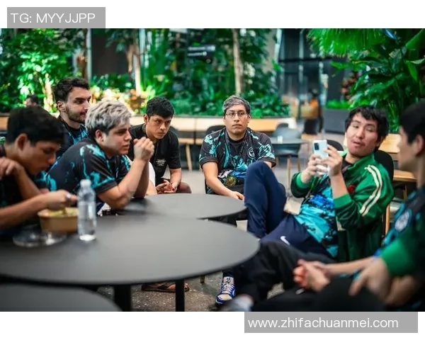 DOTA2战术解析：揭示EDG中路突破的关键策略与执行技巧